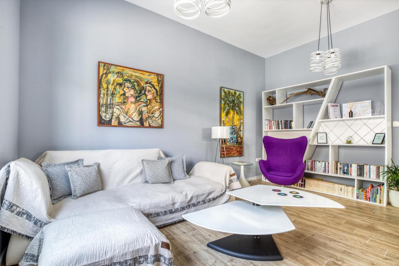 Spacious Flat With Courtyard And Private Parking! Athènes Extérieur photo