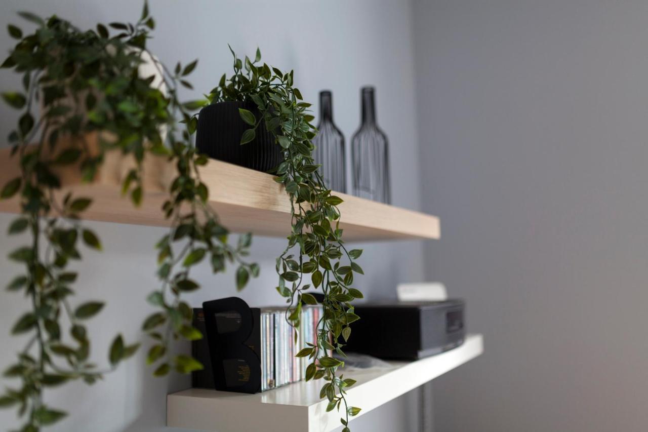 Spacious Flat With Courtyard And Private Parking! Athènes Extérieur photo