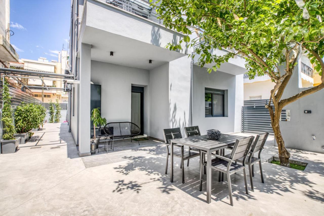 Spacious Flat With Courtyard And Private Parking! Athènes Extérieur photo