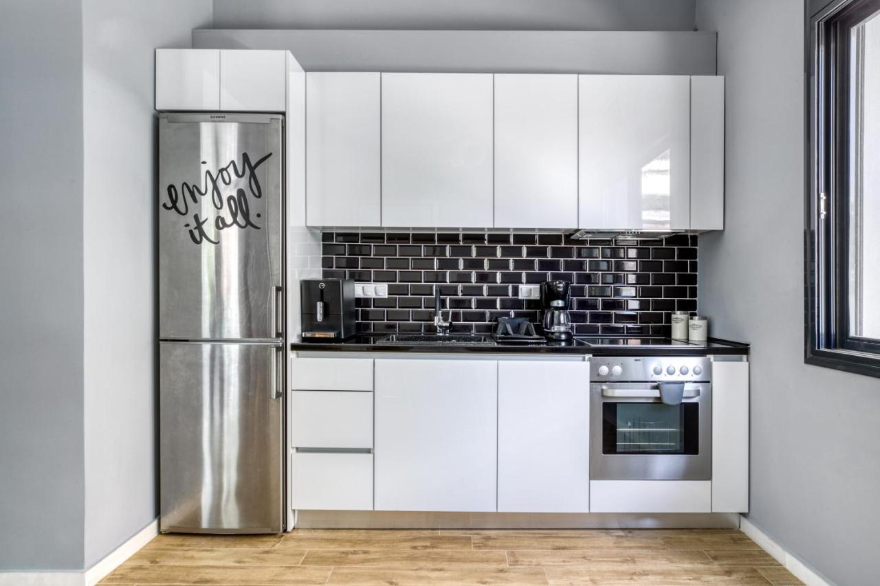 Spacious Flat With Courtyard And Private Parking! Athènes Extérieur photo