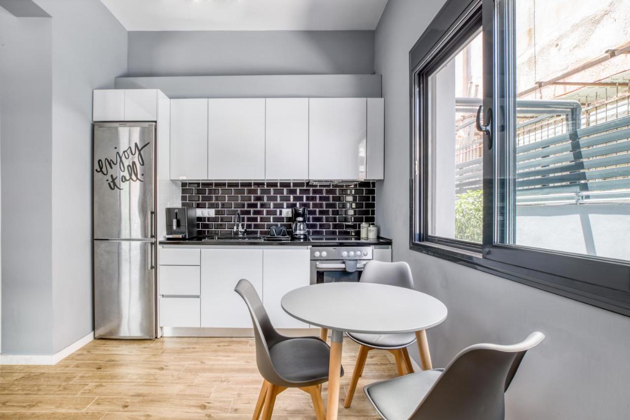 Spacious Flat With Courtyard And Private Parking! Athènes Extérieur photo