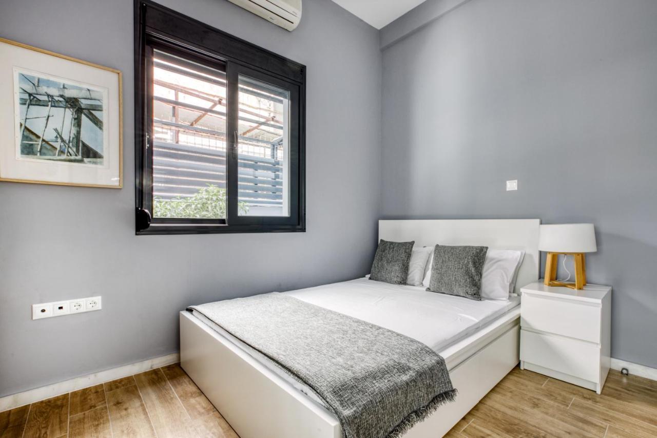 Spacious Flat With Courtyard And Private Parking! Athènes Extérieur photo